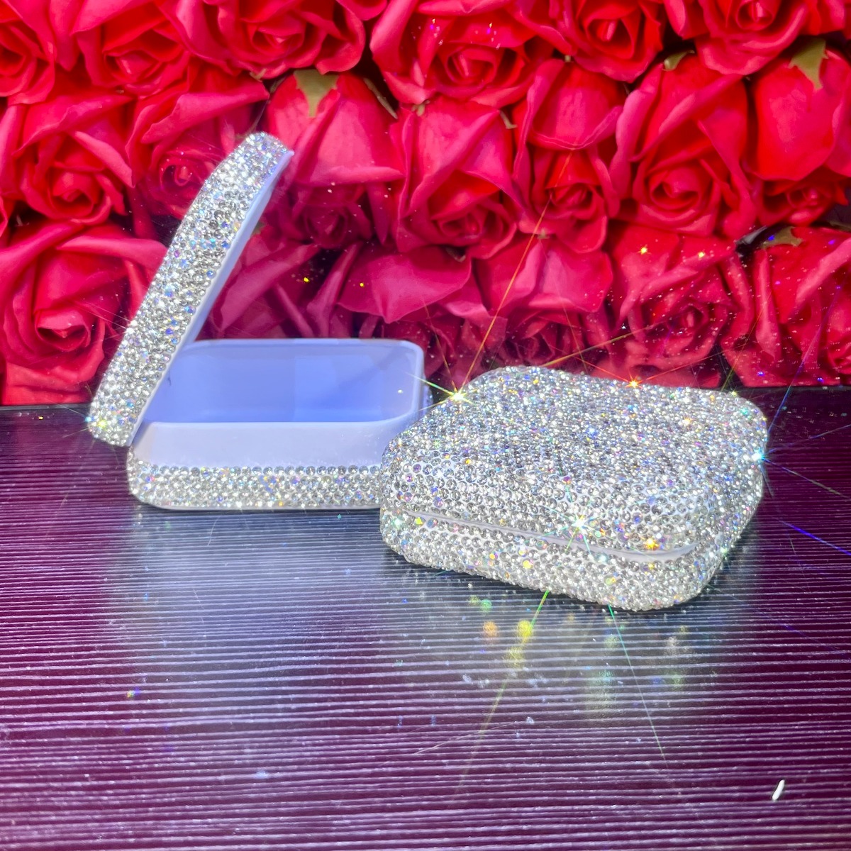 Stylish White Square Jewelry Organizer Box, Elegant Design